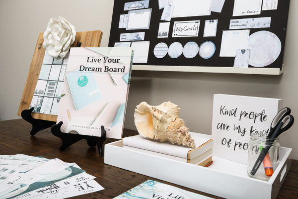 Vision Board Kit - Organize by Dreams